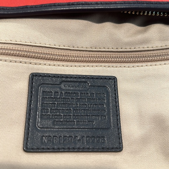 NWOT COACH Leather Colorblock Bleecker Bucket Crossbody/Shoulder Duffle Bag. - Picture 12 of 16